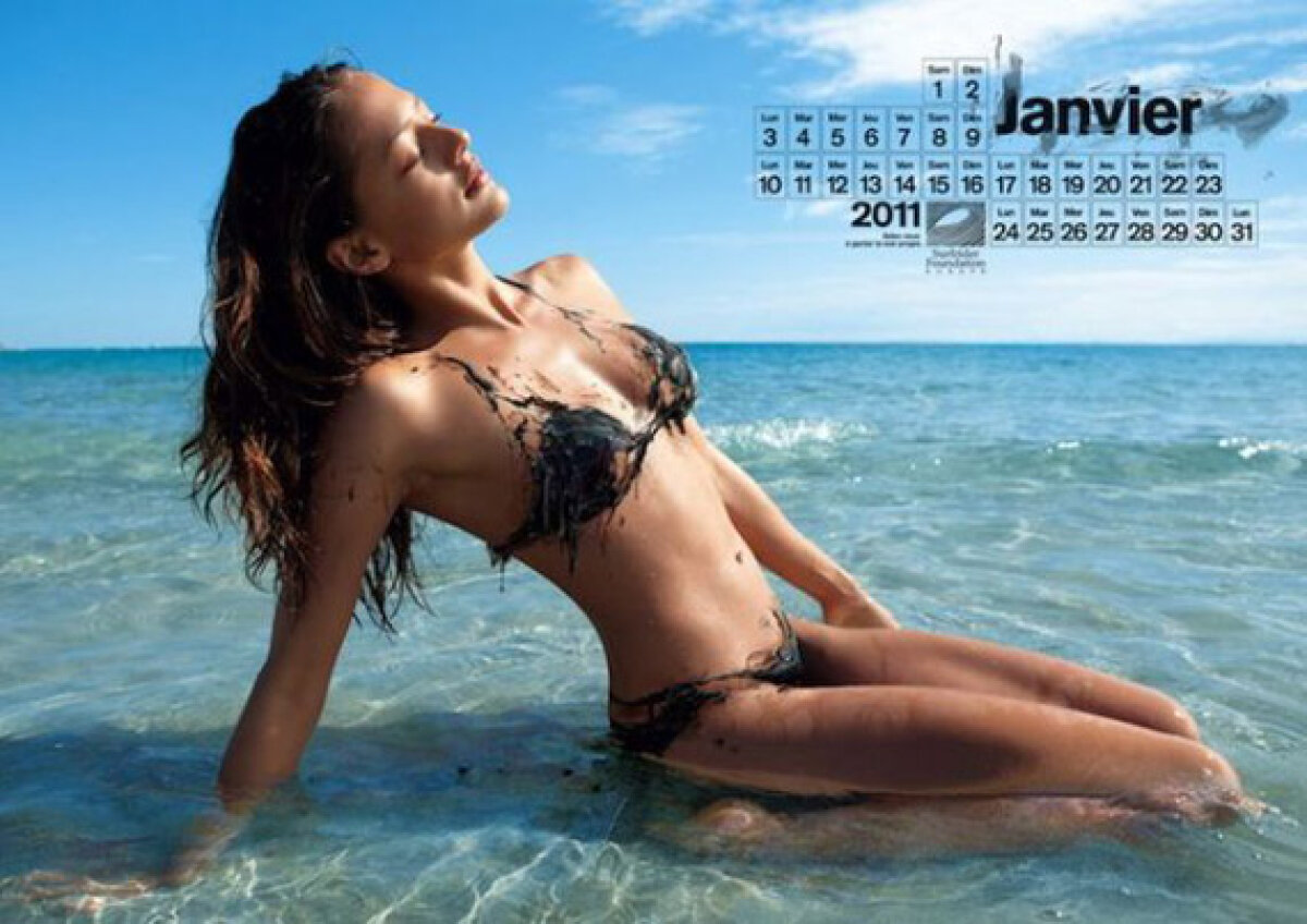 Surferii îşi apără plaja»Calendar sexy pentru salvarea oceanului