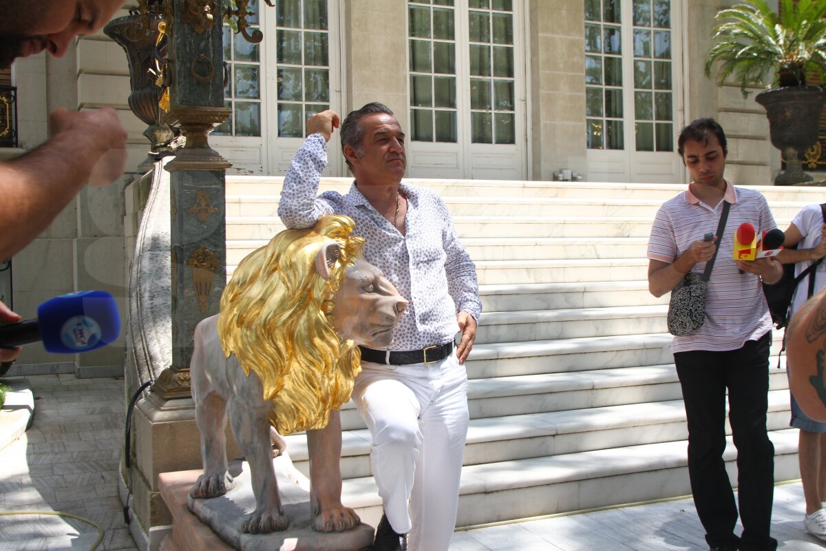 Florin Costea a semnat azi cu Steaua