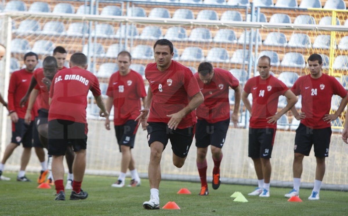 Dinamo s-a antrenat în Croaţia pentru returul cu Varazdin. Alexe a surprins cu noul său look