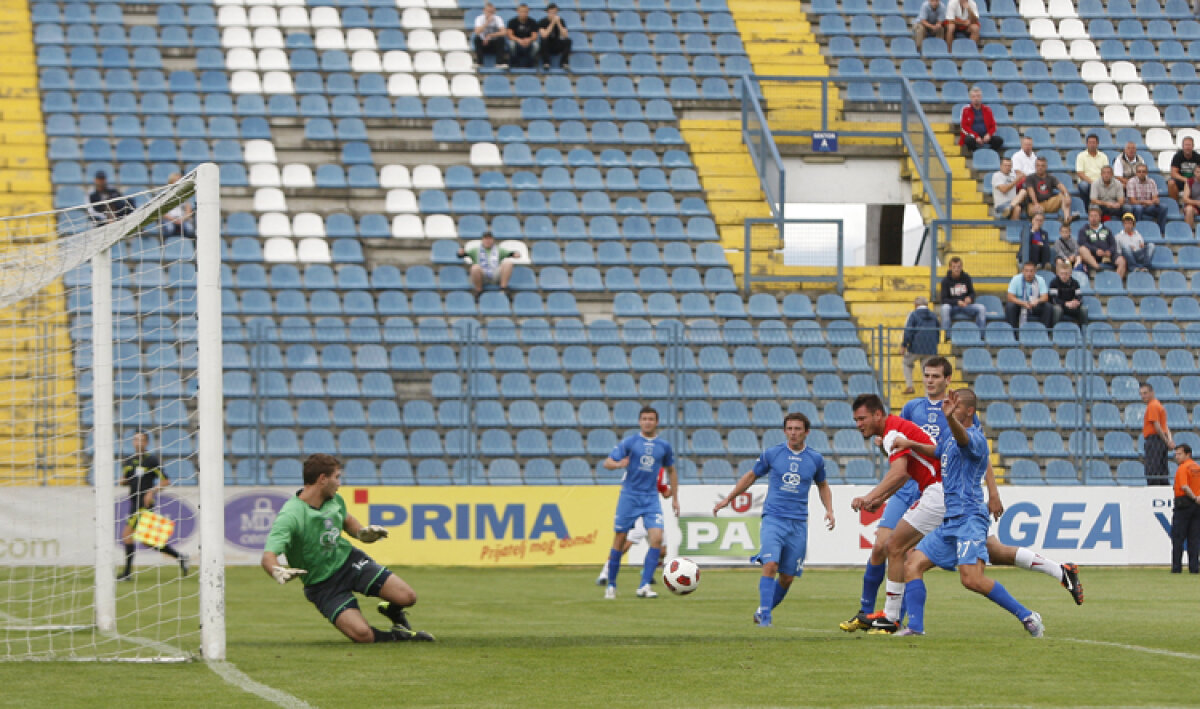 Varazdin - Dinamo 1-2 ('14 Golubar / '7 Dănciulescu, '26 C. Munteanu) "Cîinii" merg în play-off-ul EL