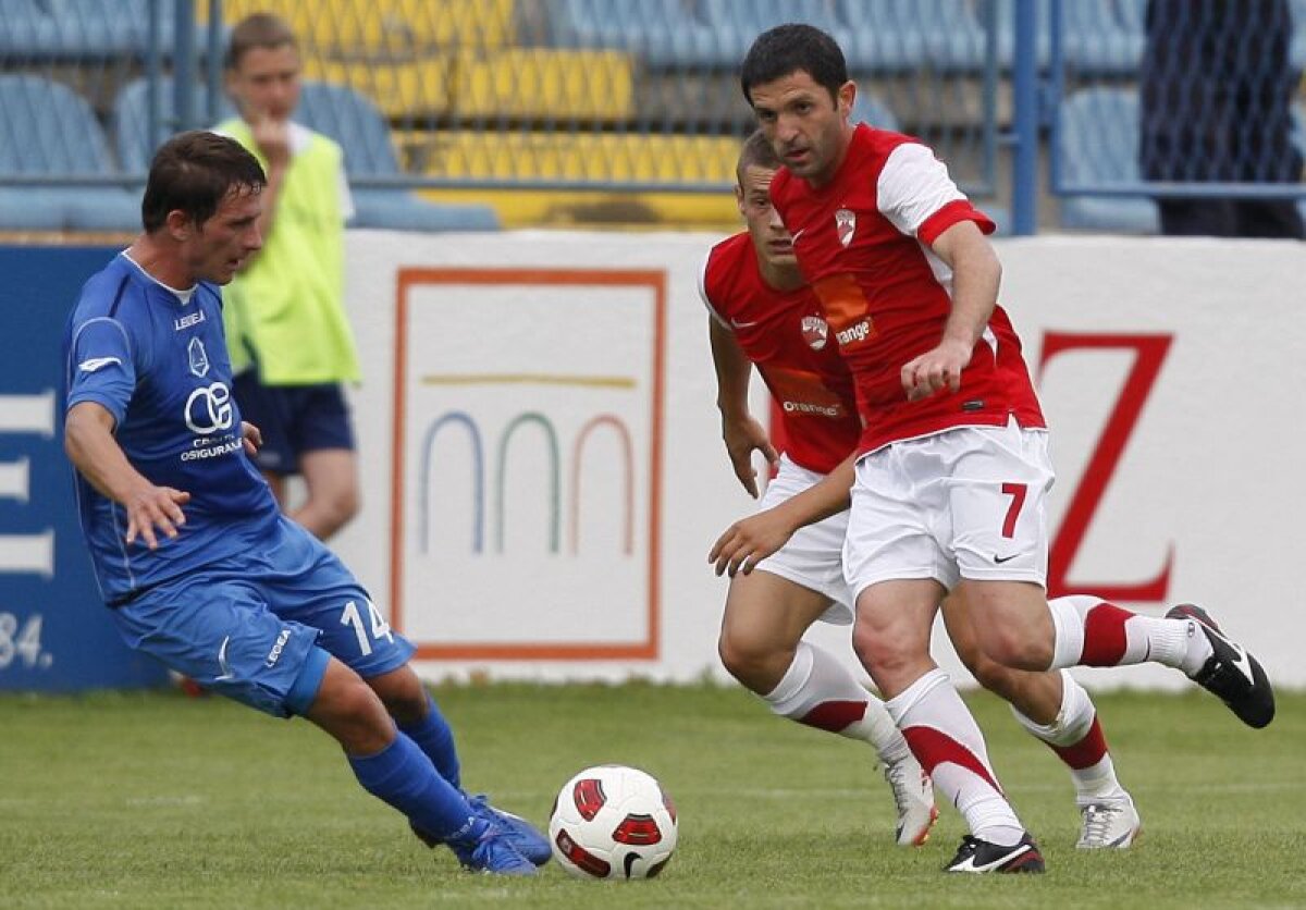 Varazdin - Dinamo 1-2 ('14 Golubar / '7 Dănciulescu, '26 C. Munteanu) "Cîinii" merg în play-off-ul EL