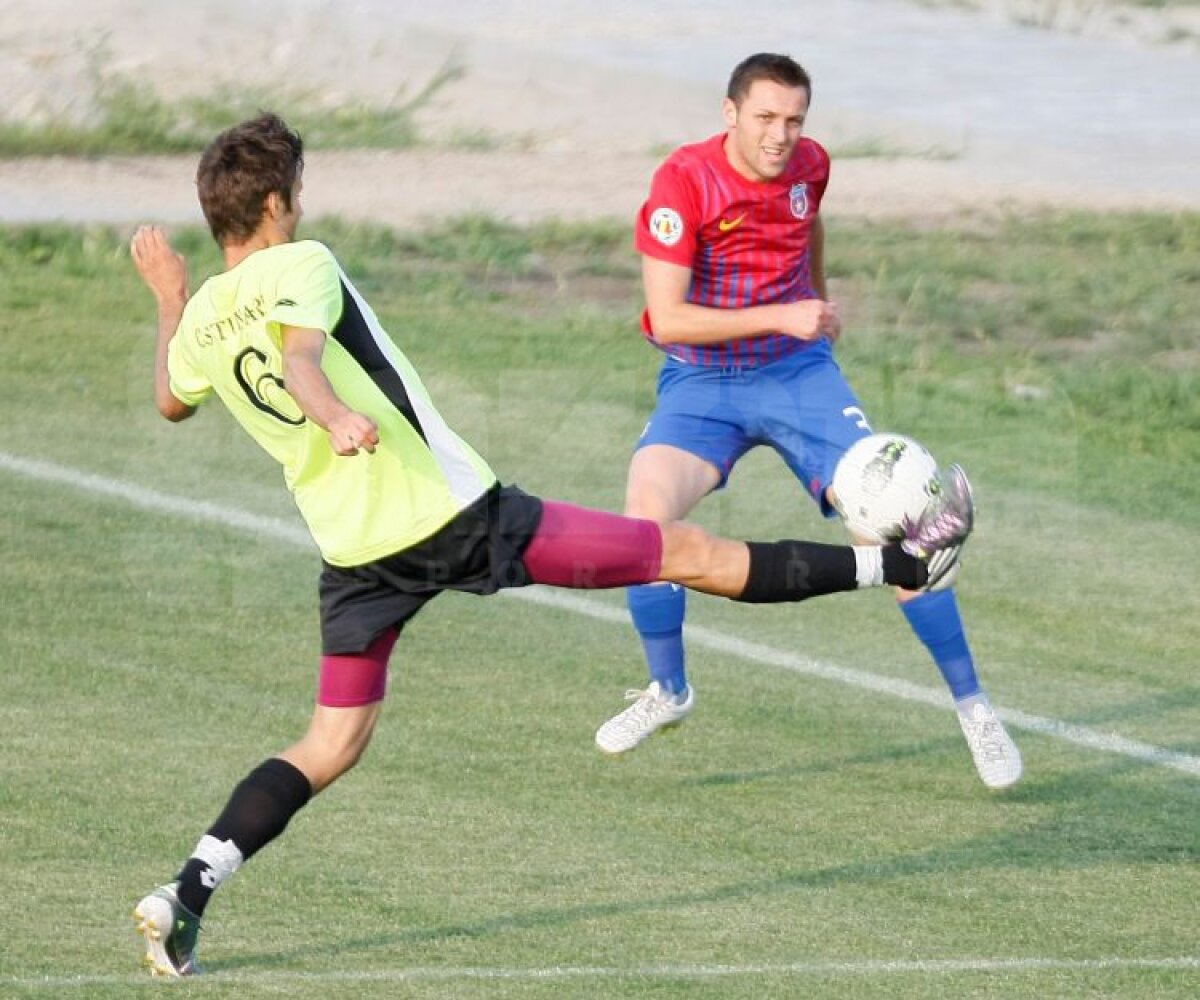 Steaua - CS Tunari 4-0 (Nikolici '5, '52, Burchelea ag. 48, Rusescu '54)