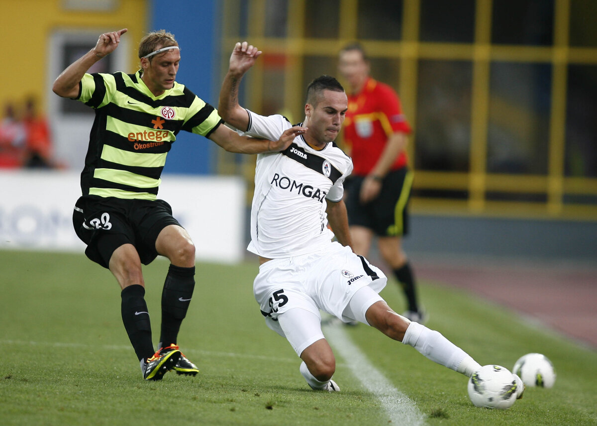Pleşca i-a oprit pe nemţi! » Gazul trece de Mainz la penalty-uri şi merge în play-off