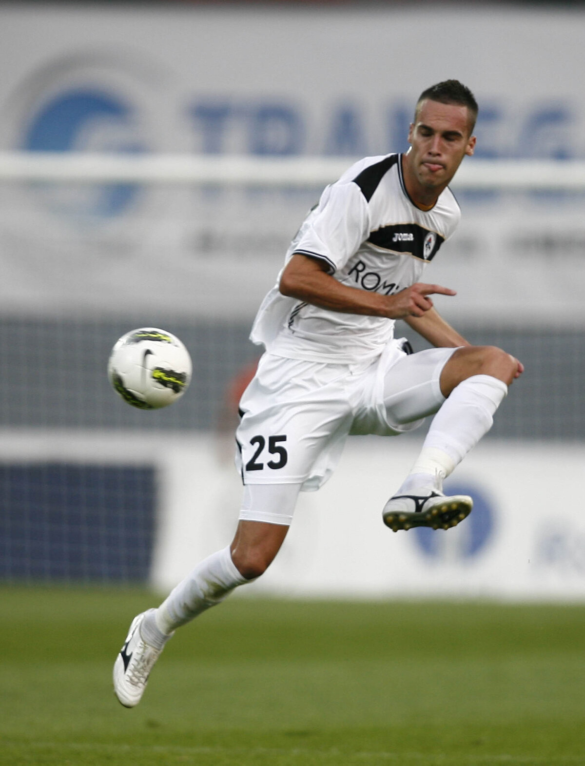 Pleşca i-a oprit pe nemţi! » Gazul trece de Mainz la penalty-uri şi merge în play-off