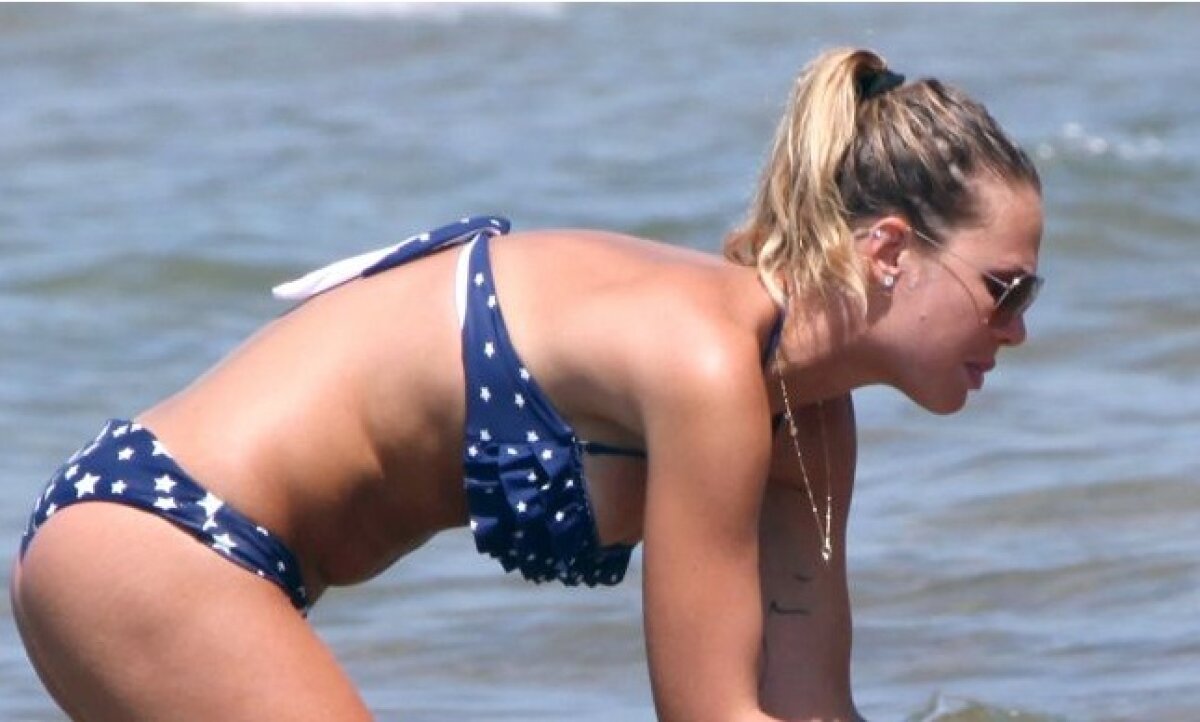 Soţia lui Totti, la plajă cu copiii » Uite cît de bine arată Ilary Blasi