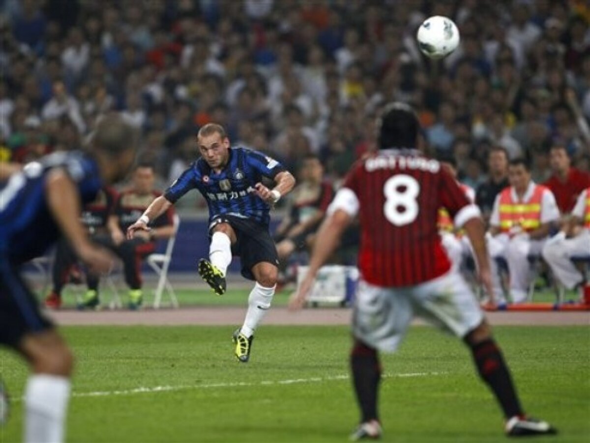 VIDEO AC Milan cîştigă Supercupa Italiei în faţa Interului lui Chivu