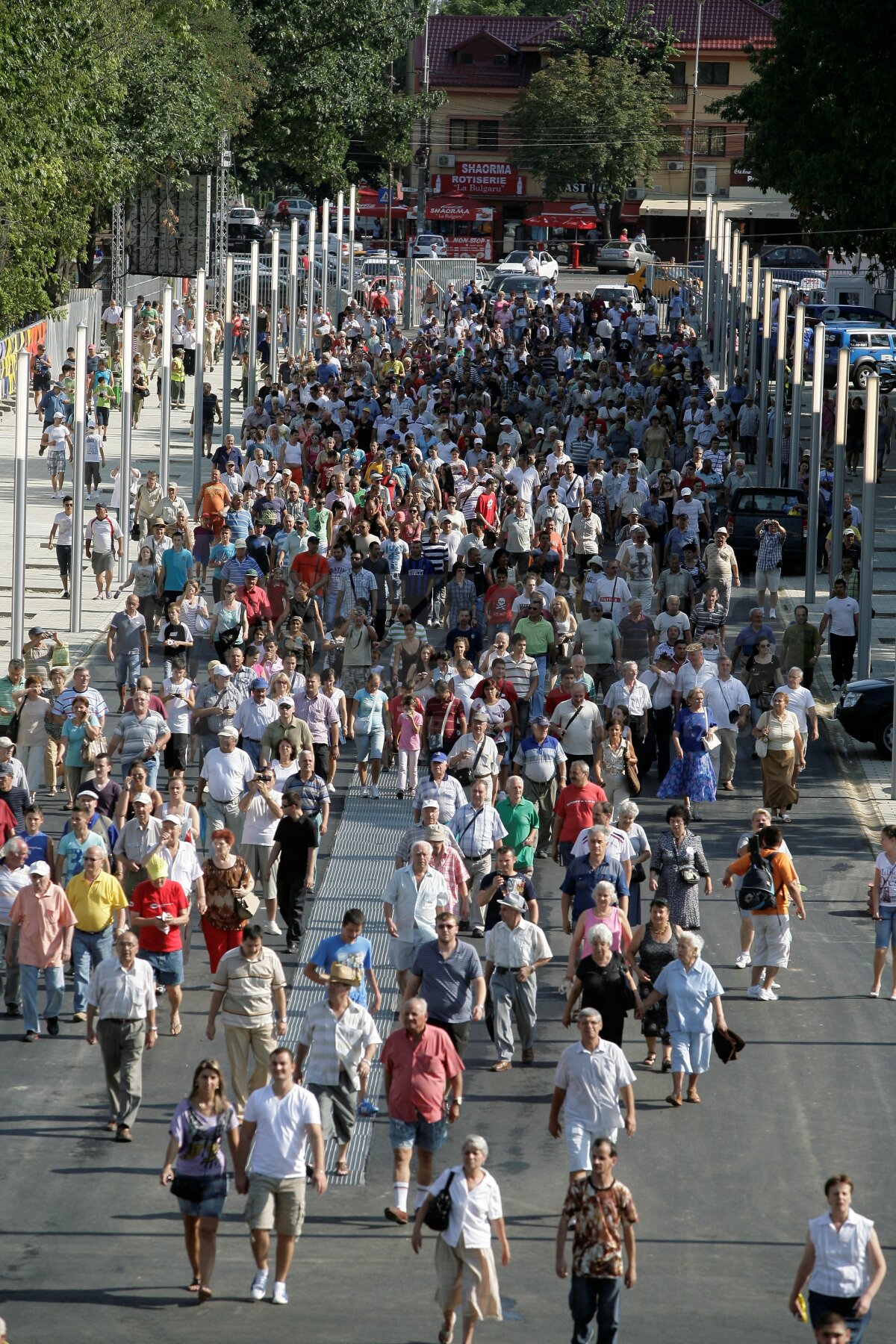 GALERIE FOTO » Peste 100.000 de oameni au vizitat Naţional Arena!