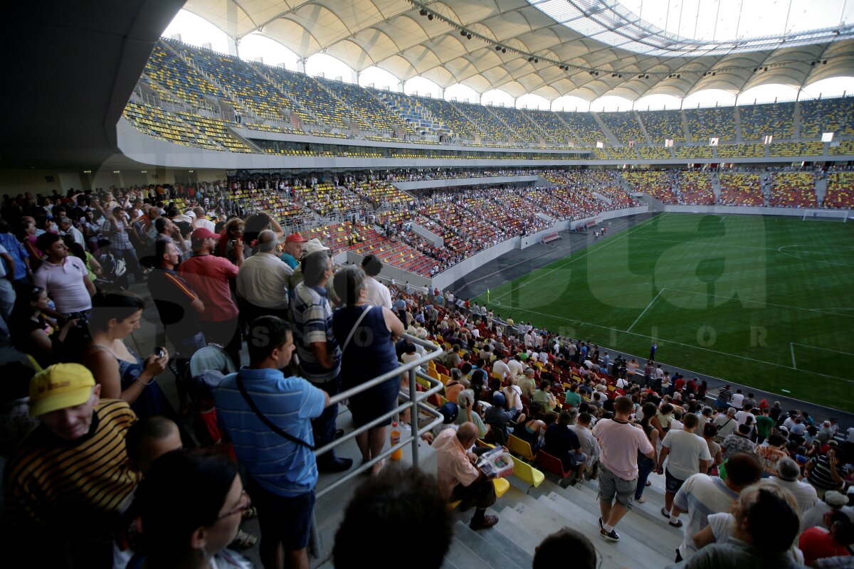 GALERIE FOTO » Peste 100.000 de oameni au vizitat Naţional Arena!