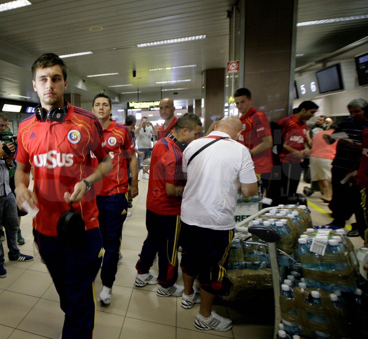 FOTO A picat şi Mazilu! Numărul jucătorilor pe care Piţi nu-i va avea cu San Marino a ajuns la 9