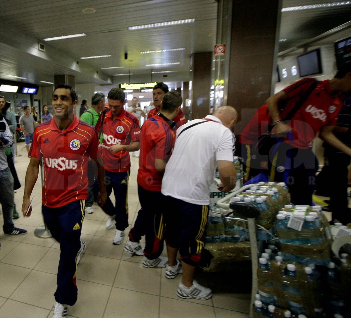 FOTO A picat şi Mazilu! Numărul jucătorilor pe care Piţi nu-i va avea cu San Marino a ajuns la 9