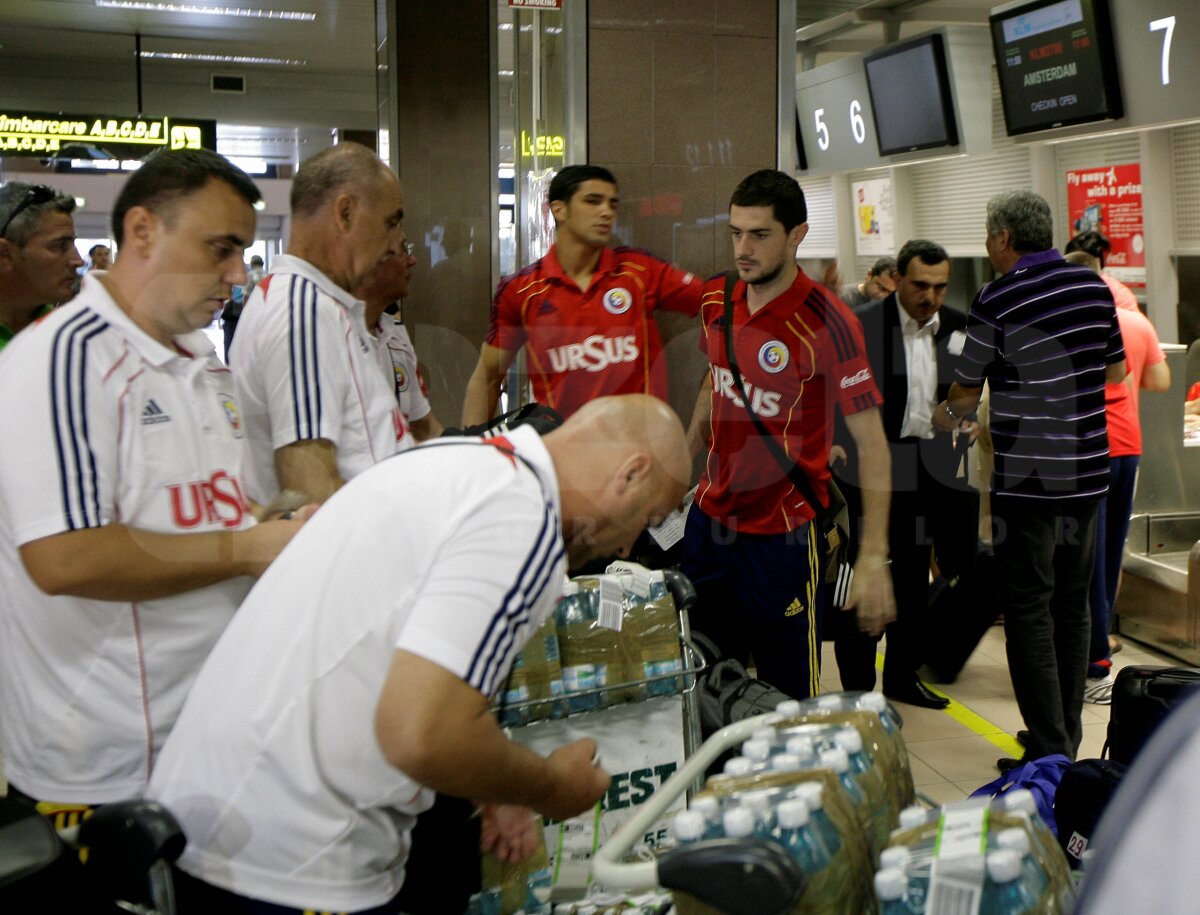 FOTO A picat şi Mazilu! Numărul jucătorilor pe care Piţi nu-i va avea cu San Marino a ajuns la 9