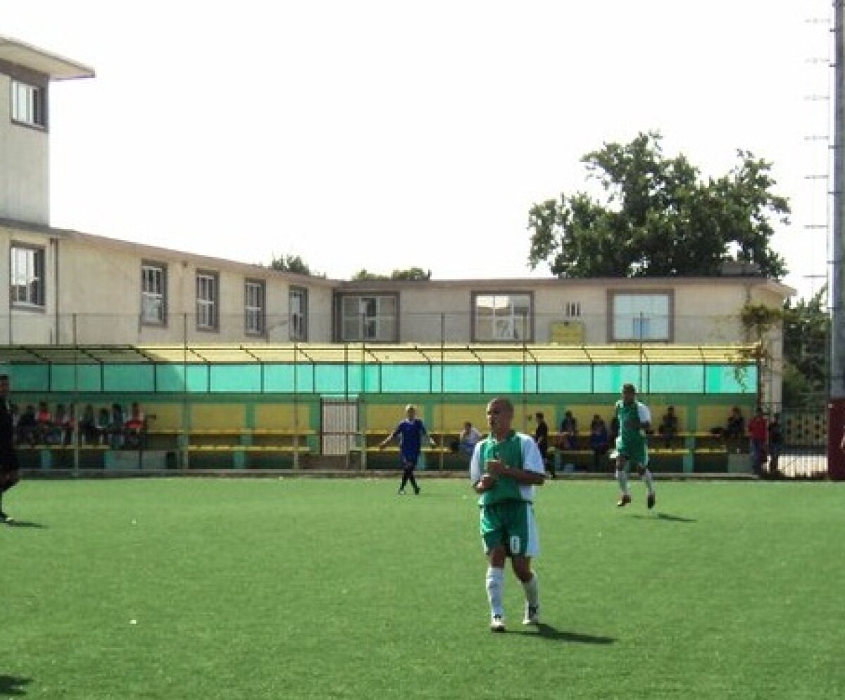 FOTO Viitor sumbru pentru fotbalului românesc » De la juniori cu perspectivă, la jucători fără echipă