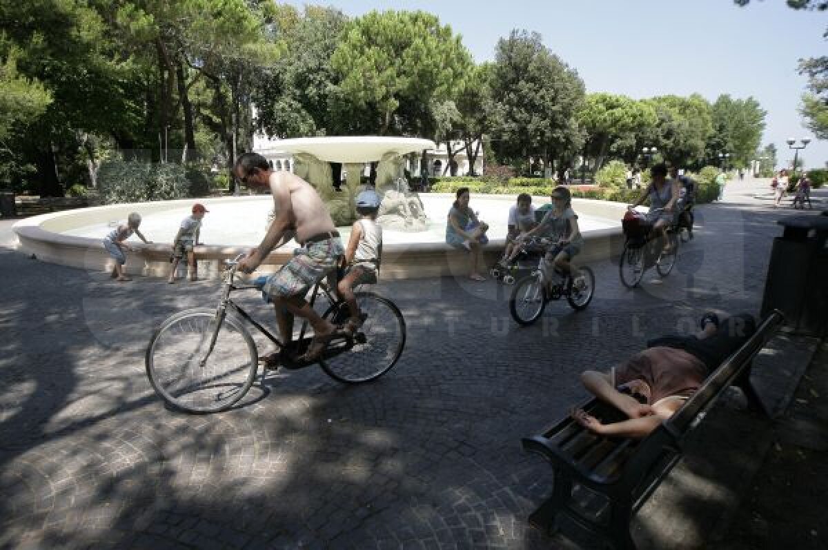 FOTO » Distracţie şi istorie! » Portetul oraşului în care naţionala şi-a stabilit cartierul general