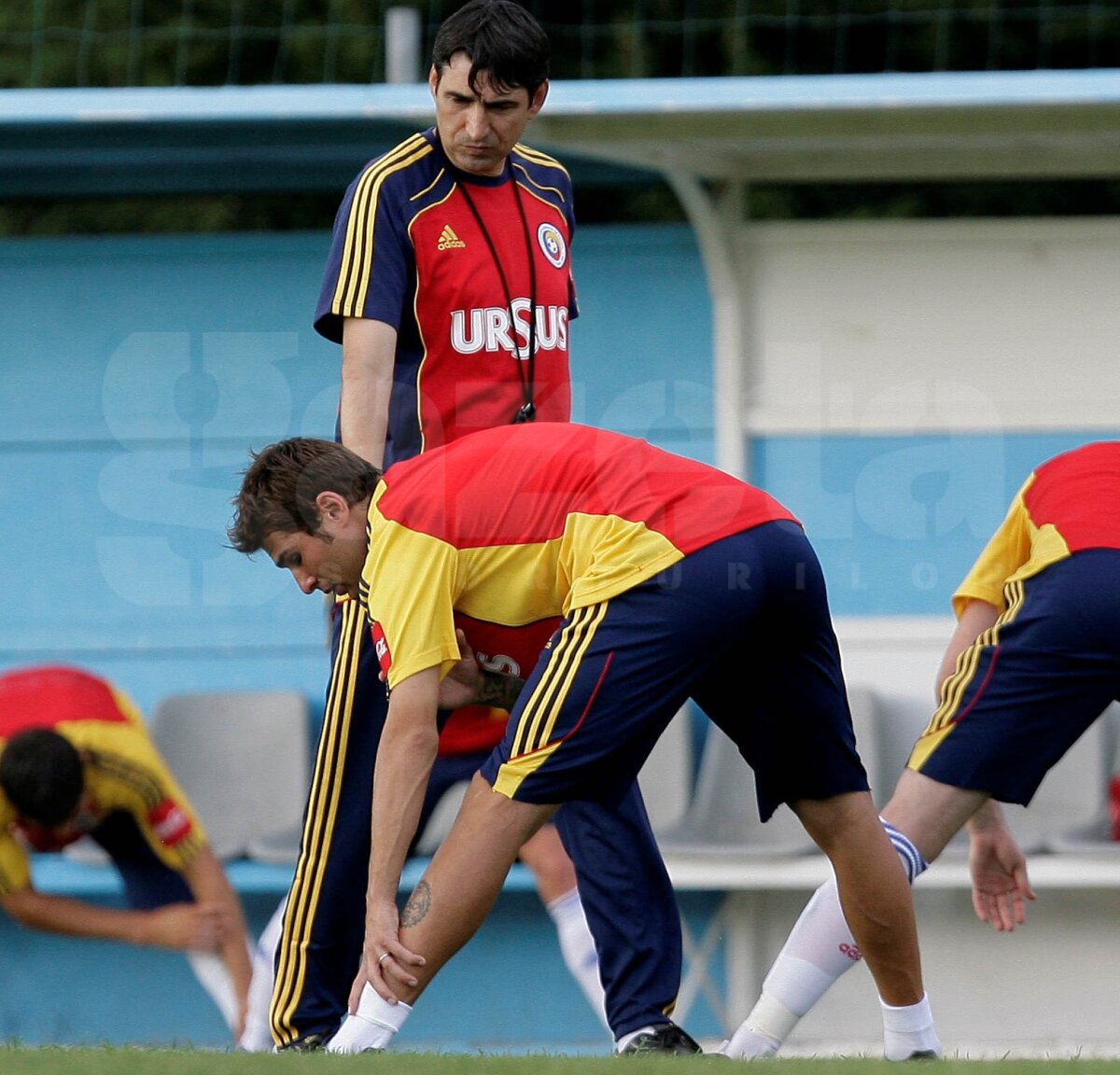 GALERIE FOTO Piţurcă, supriza de la antrenamentul de astăzi al tricolorilor ;)