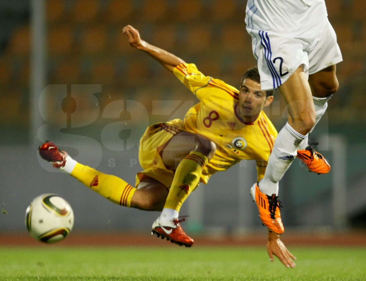 "Tricolorii" s-au chinuit cu cea mai slabă naţională din lume. San Marino - România 0-1
