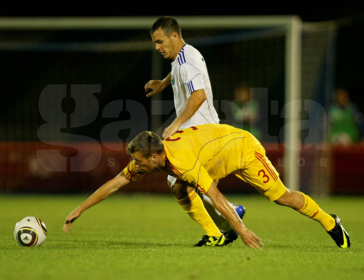 "Tricolorii" s-au chinuit cu cea mai slabă naţională din lume. San Marino - România 0-1