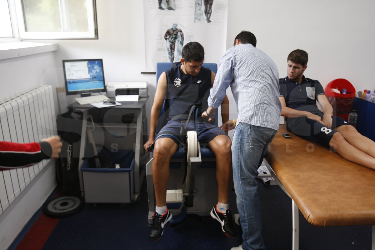 EXCLUSIV / Gazeta a fost ieri prezentă la Testul Isokinetic făcut de Florin Costea » "Simt cum îmi ia muşchiul foc!"