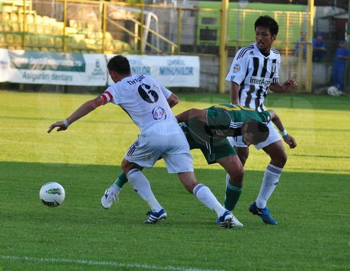 FOTO Şumudică a revitalizat Astra » CS Mioveni - Astra 0-1