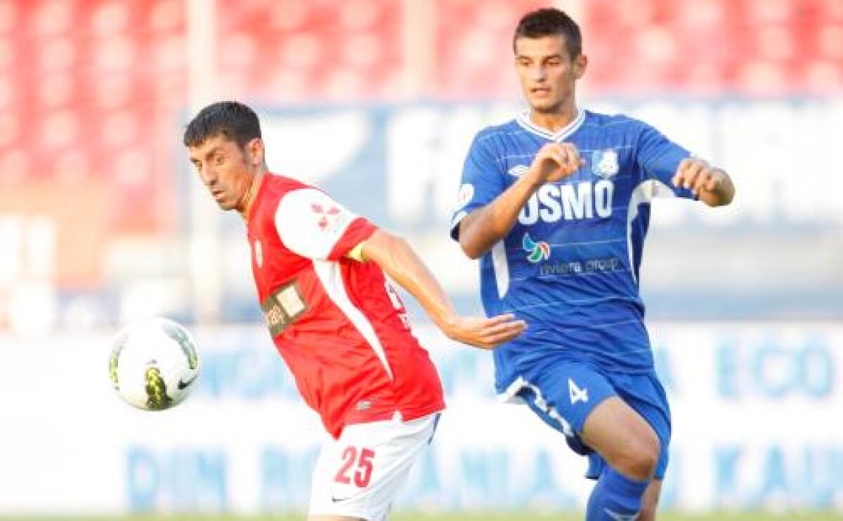 VIDEO Old Dinamo rullz! Dănciulescu şi Niculae menţin "cîinii roşii" pe primul loc