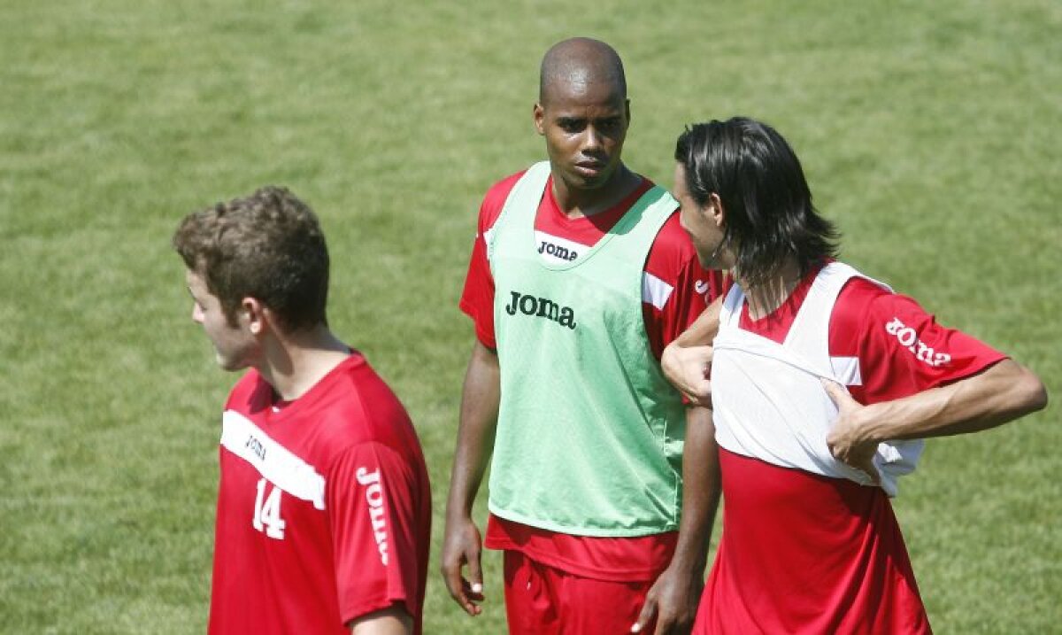 GALERIE FOTO » Celestino la primul antrenament: "Proiectul CFR, de nerefuzat!”