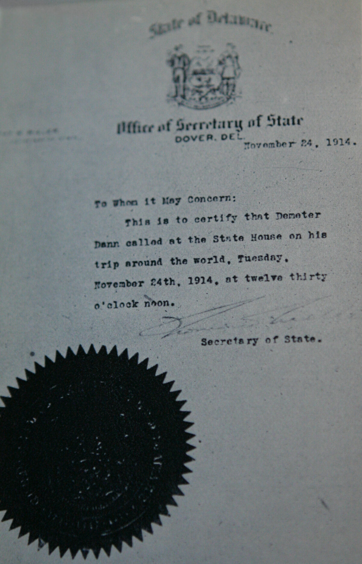 EXCLUSIV 100.000km pe jos în jurul lumii: de la cupolele „învelite în 350kg de aur” la legenda asasinilor din Iran! O aventură monumentală, nespusă, a 4 români: unul a murit drogat cu opiu în India, altul căzut de pe stânci, al treilea cu picioarele amputate!