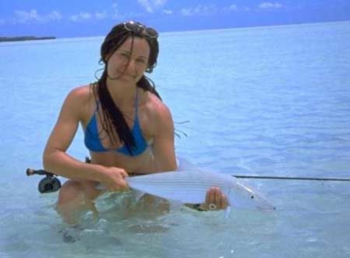 GALERIE FOTO » Şi fetele se pricep la pescuit ;)