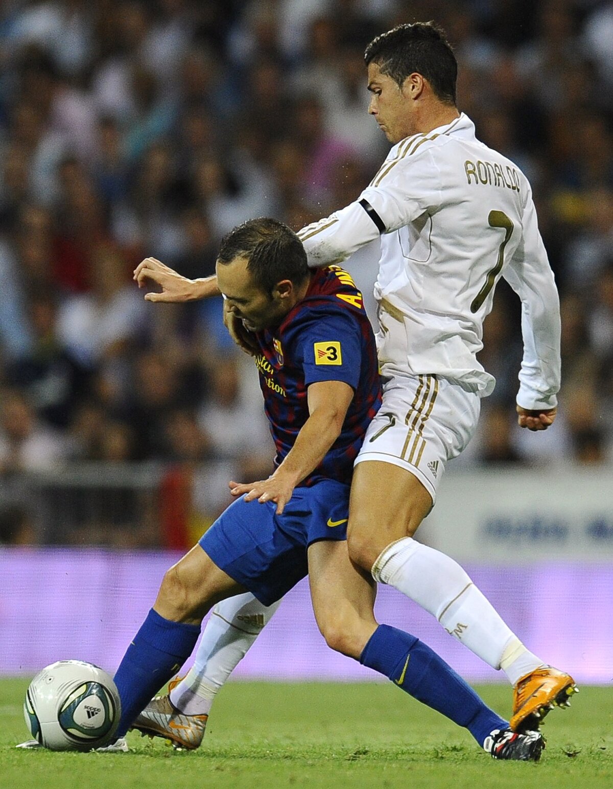 Barcelona a luat şi Supercupa Spaniei » Guardiola l-a egalat pe Cruyff la capitolul trofee. Are 11!