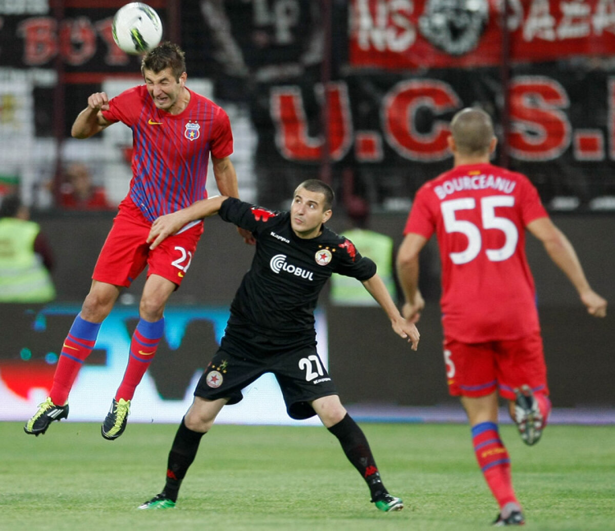FOTO Bourceanu admiră evoluţia Stelei după 2-0 cu ŢSKA Sofia