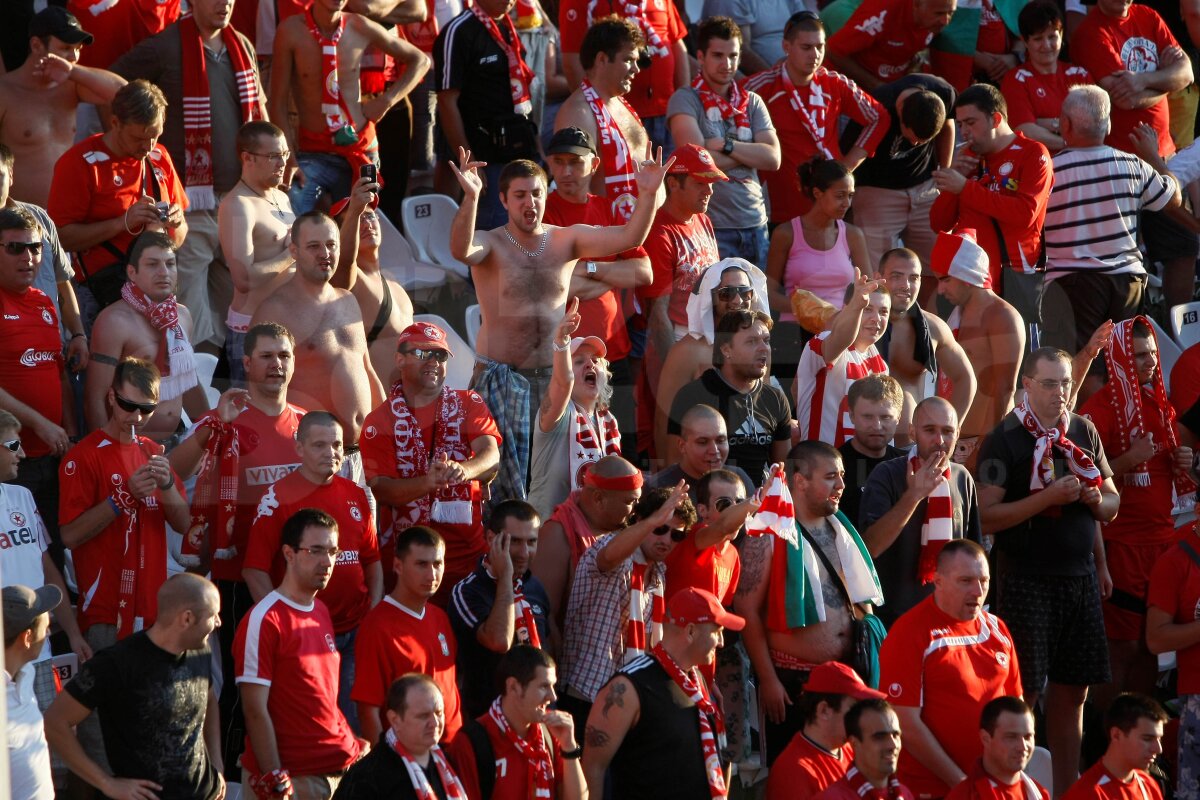 FOTO Bourceanu admiră evoluţia Stelei după 2-0 cu ŢSKA Sofia