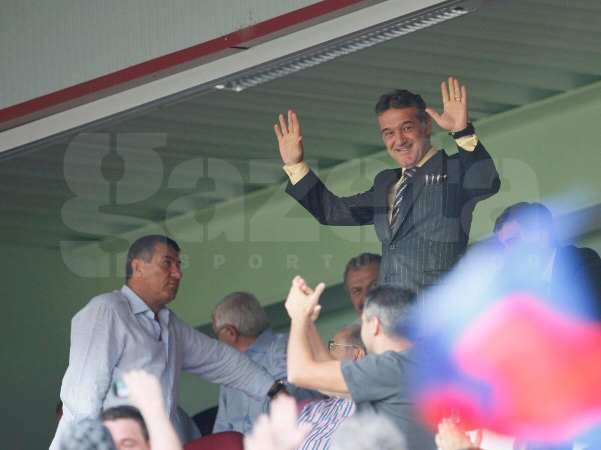 FOTO Bourceanu admiră evoluţia Stelei după 2-0 cu ŢSKA Sofia