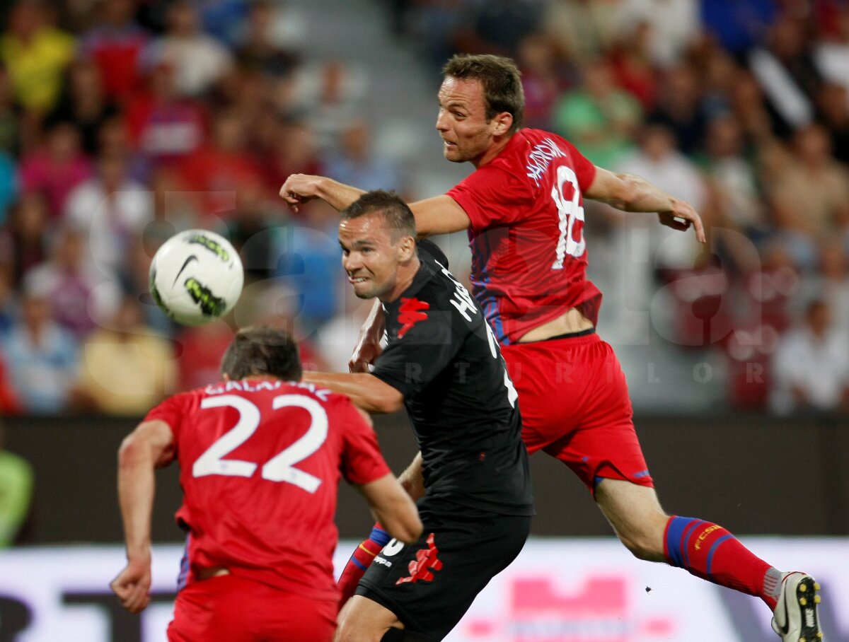 FOTO Bourceanu admiră evoluţia Stelei după 2-0 cu ŢSKA Sofia