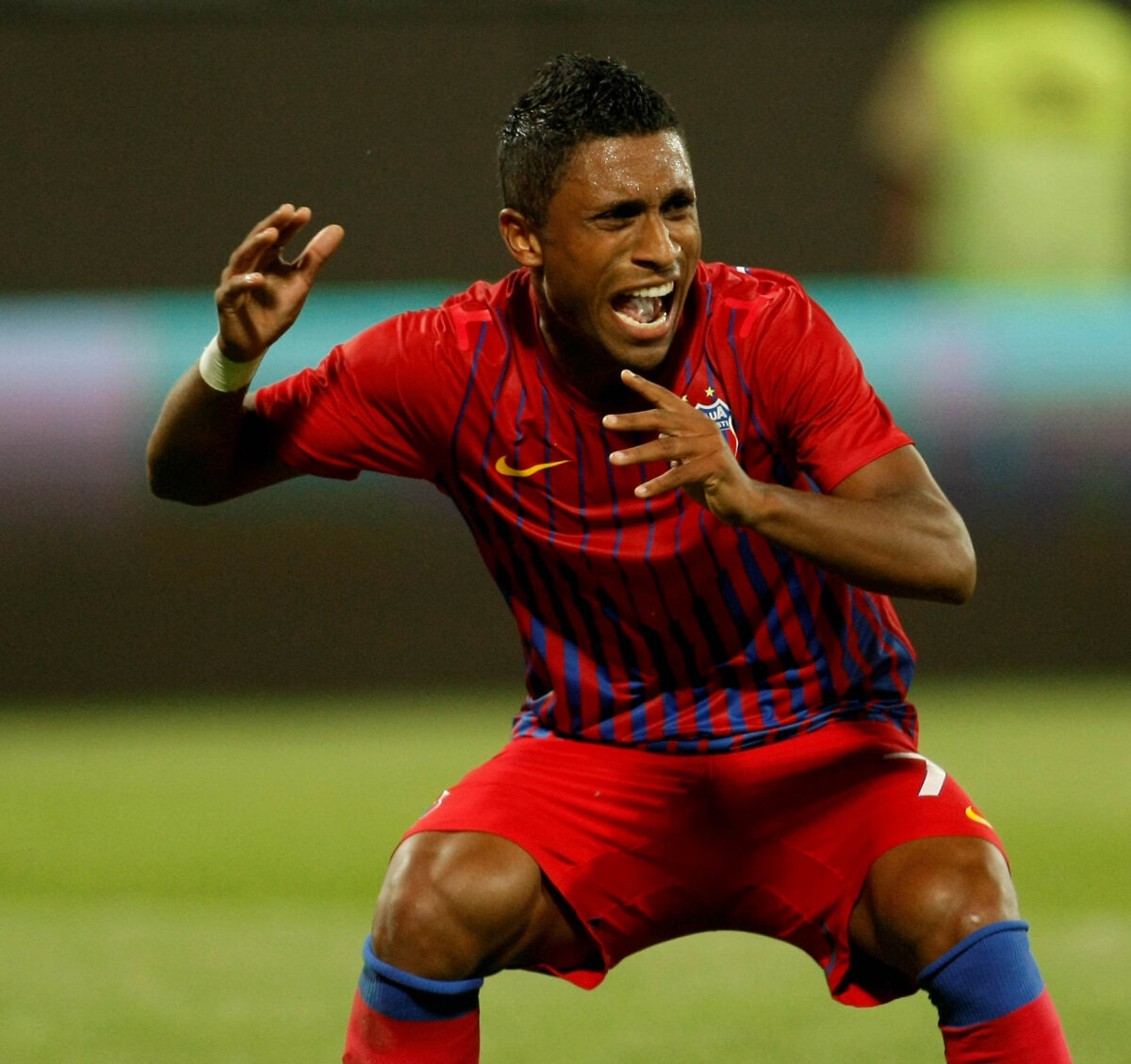 FOTO Bourceanu admiră evoluţia Stelei după 2-0 cu ŢSKA Sofia