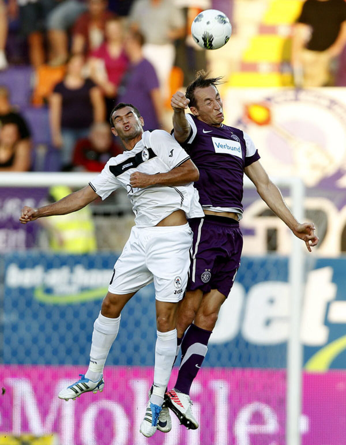 Mediaşul a capotat în capitala Austriei » Timizi la porţile Vienei