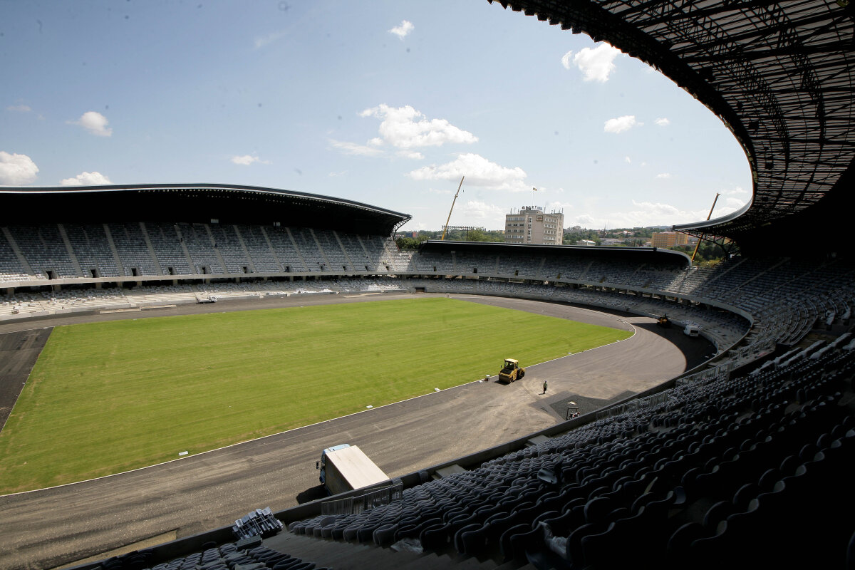GALERIE FOTO S-a trecut la finisaje şi la Cluj Arena. Inaugurarea stadionului este programată pe 1 octombrie