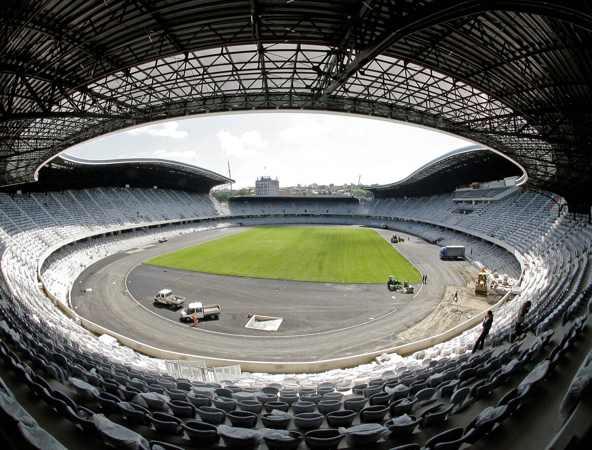 GALERIE FOTO S-a trecut la finisaje şi la Cluj Arena. Inaugurarea stadionului este programată pe 1 octombrie