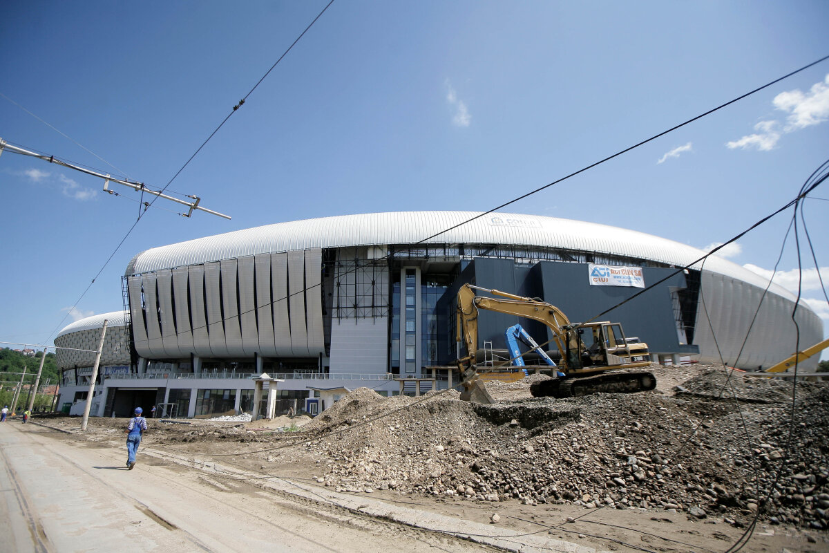 GALERIE FOTO S-a trecut la finisaje şi la Cluj Arena. Inaugurarea stadionului este programată pe 1 octombrie