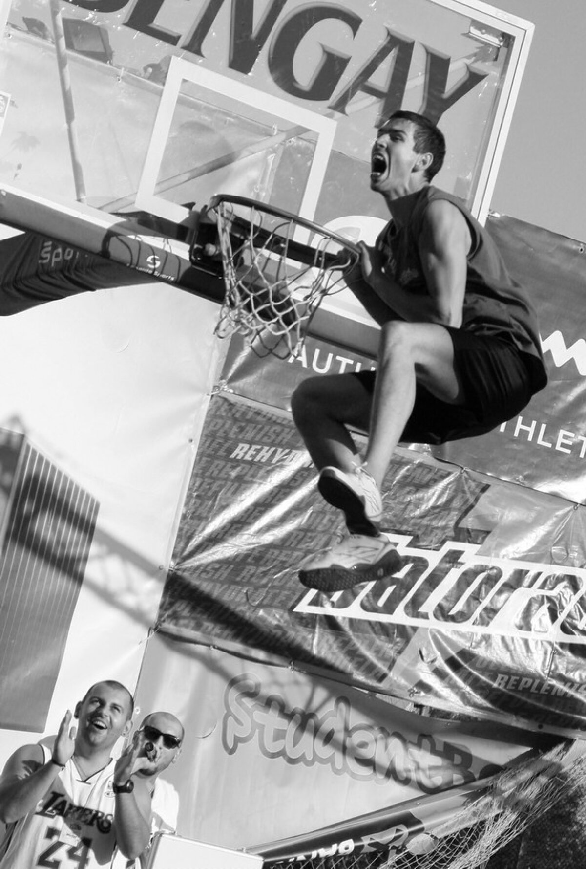 Luni, 22 august, ora 15, încep înscrierile la turneul 4 Sport Arena Streetball!