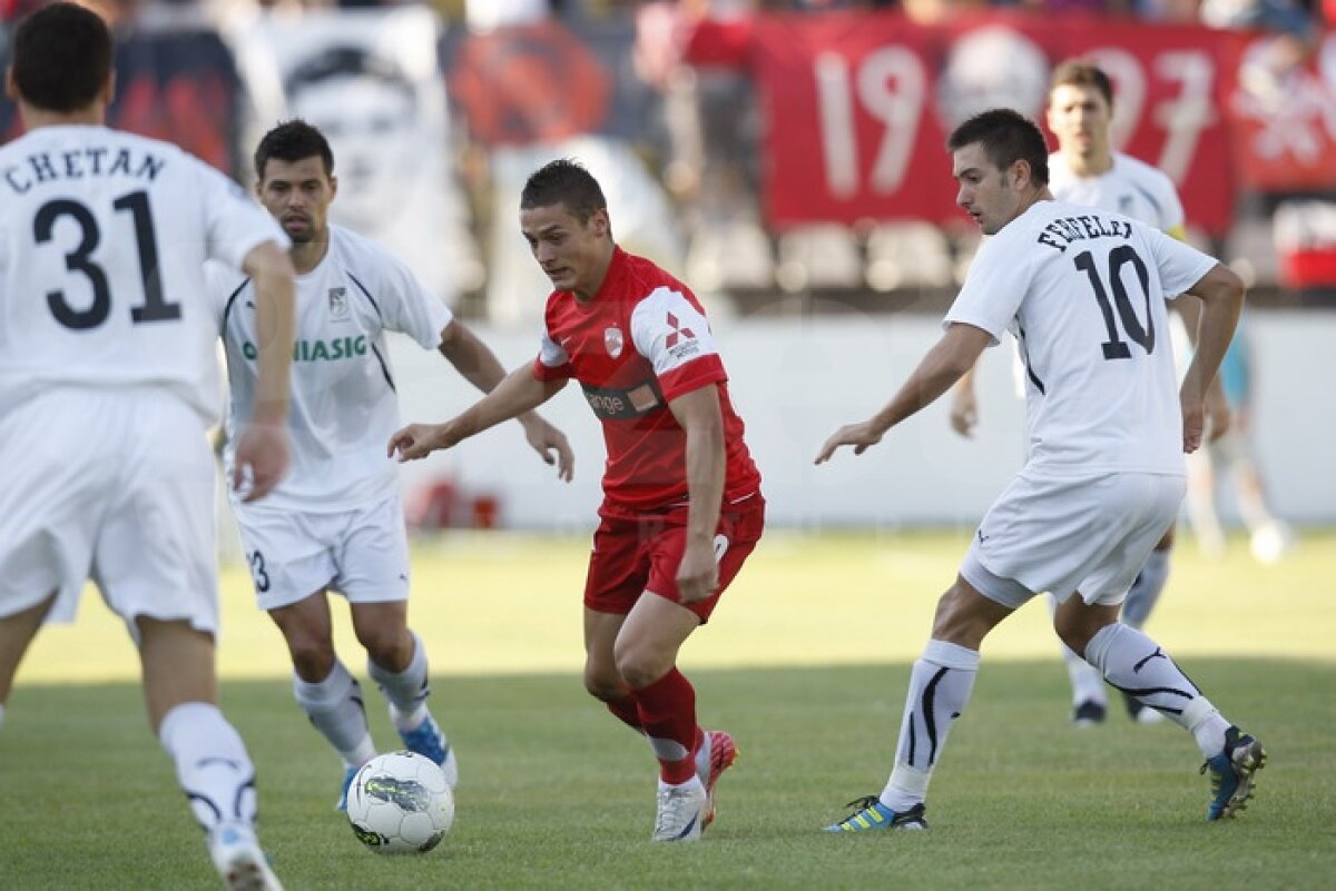 FOTO Dinamo are punctaj maxim după 2-0 cu Sportul