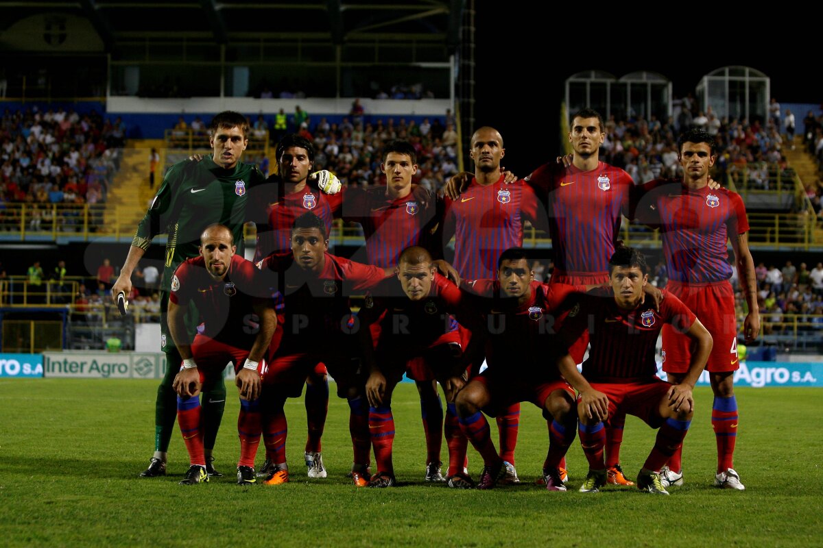 FOTO şi VIDEO Cronică la Astra-Steaua 2-1: "Atunci cînd sapa bate mapa"