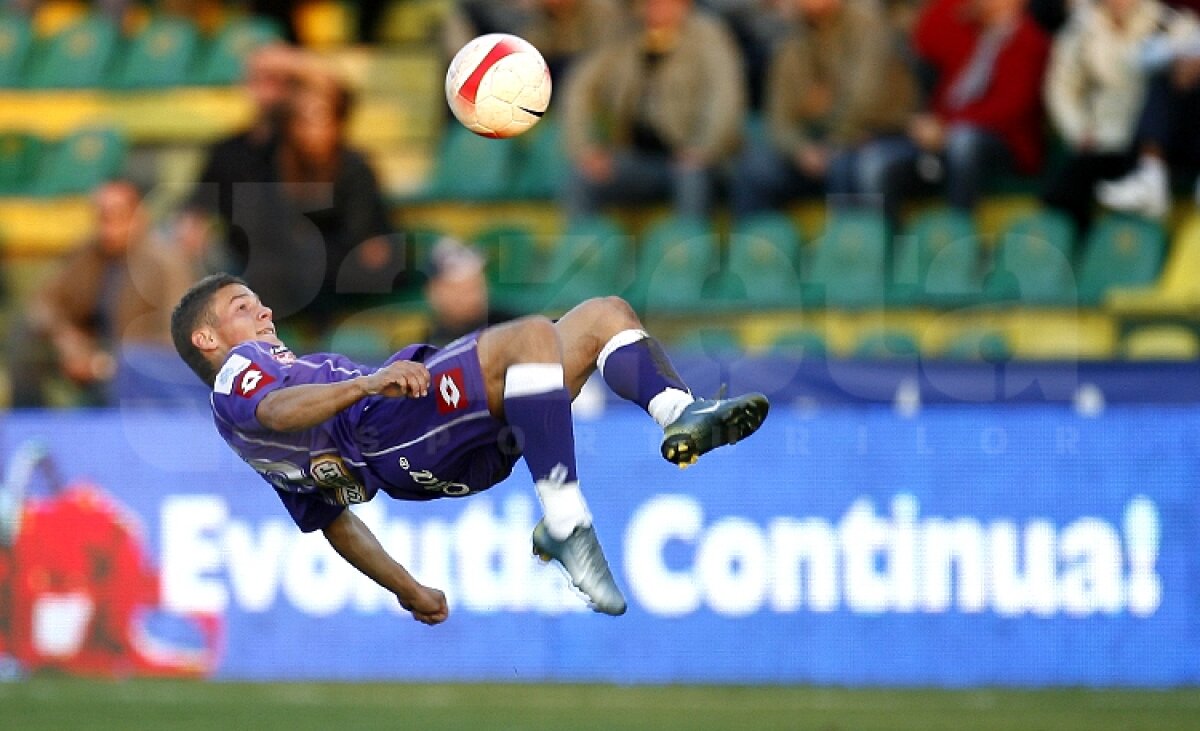 GALERIE FOTO Povestea lui Torje » Hagi i-a luat autograf, Lupu l-a desfiinţat » 5 ani de carieră în 10 poze