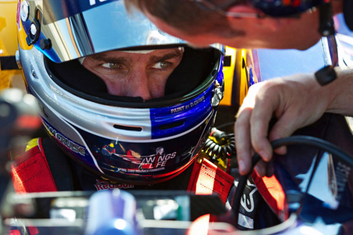 FOTO Tom Cruise a testat un monopost de Formula 1