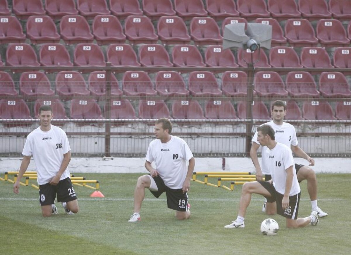 FOTO Echipa lui Cristi Pustai are o singură soluţie contra austriecilor: "La atac din startul meciului"