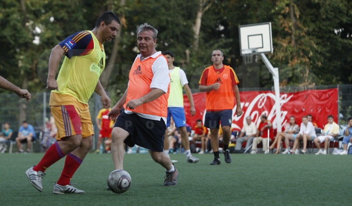 FOTO Ganea-SHOW la meciul organizat de FRF: "Doar Steaua vreau să nu se califice" :D