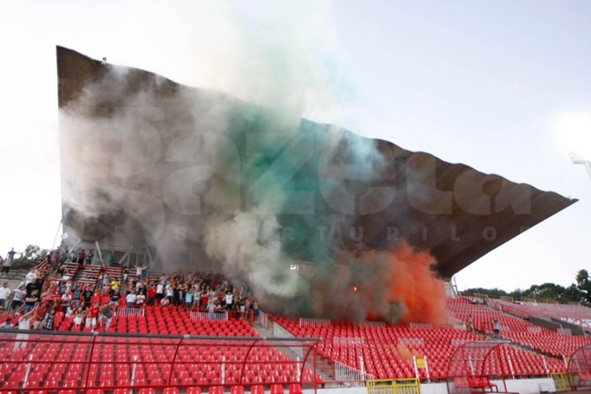 ŢSKA a avut 1.000 de fani la antrenament » Radukanov: "Vrem stadionul plin, sîntem pregătiţi să cîştigăm"