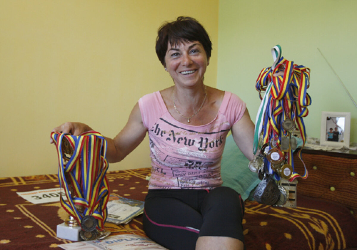 25 de ore în afara lumii! » Un reportaj cutremurător despre maratonista rătăcită în Retezat