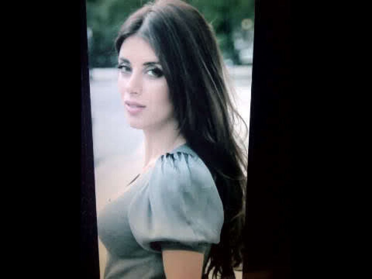 GALERIE FOTO » Fabregas e îndrăgostit pînă peste cap de o femeie mai mare cu 12 ani şi cu doi copii!