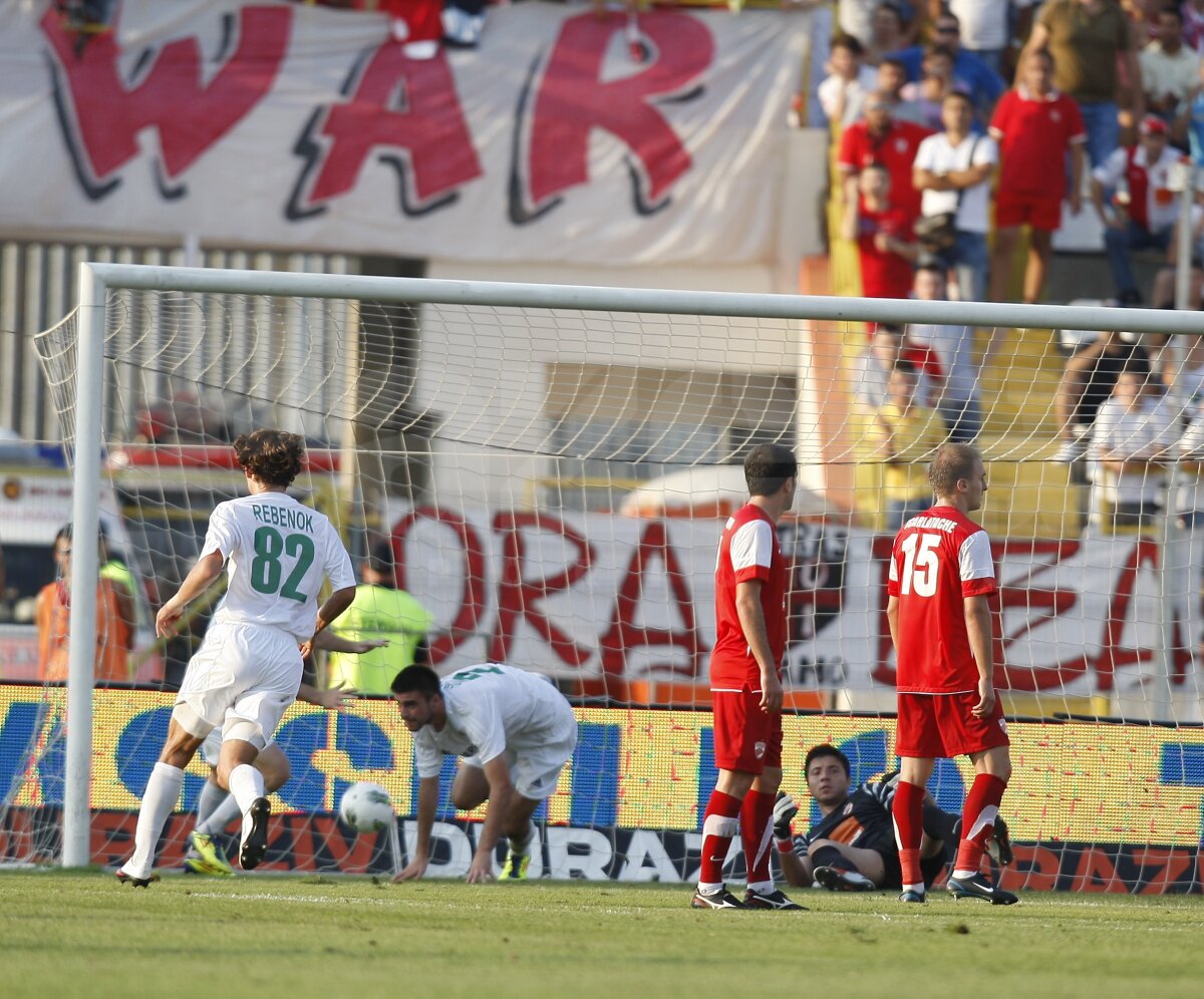 VIDEO şi CRONICĂ la Dinamo - Vorskla » Pisica neagră