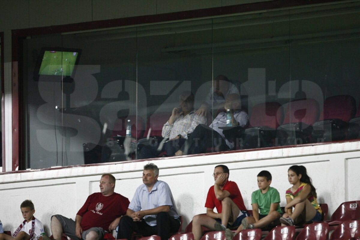 CFR Cluj a învins Sportul cu 6-1 şi a urcat pe locul doi în clasament