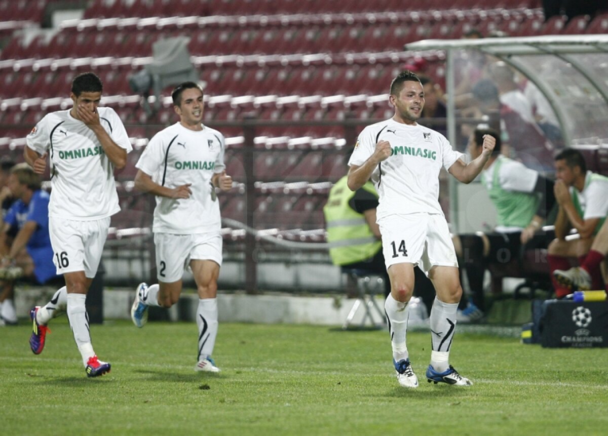 CFR Cluj a învins Sportul cu 6-1 şi a urcat pe locul doi în clasament