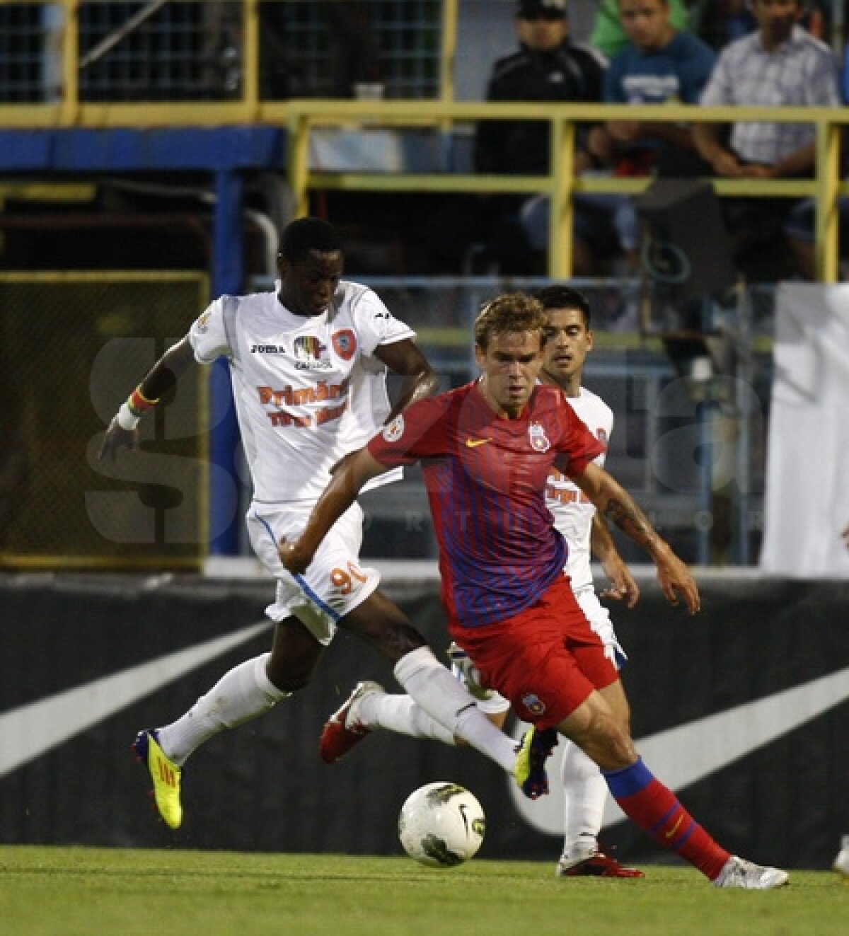 FOTO Victorie "cu cap" » Geraldo şi Martinovici au adus victoria Stelei, 2-0 cu Tîrgu Mureş